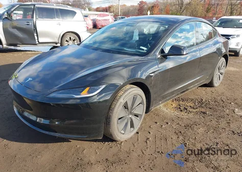 2025 Tesla Model 3 Long Range Rear-Wheel Drive/Standard из США, поврежденный, VIN 5YJ3E1EA3SF062602